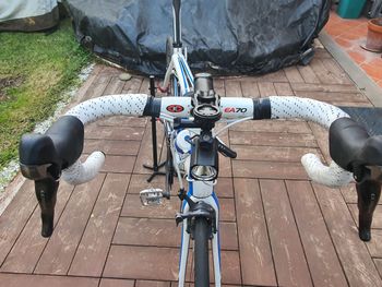 Used Specialized Tarmac Comp Mid-Compact 2012 2012 Road & Gravel, White — image 5 of 20