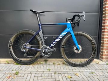 Gebrauchtes Canyon Aeroad CF SL Disc 8.0 2019 2019 Road & Gravel, Blau — Bild 1 von 13