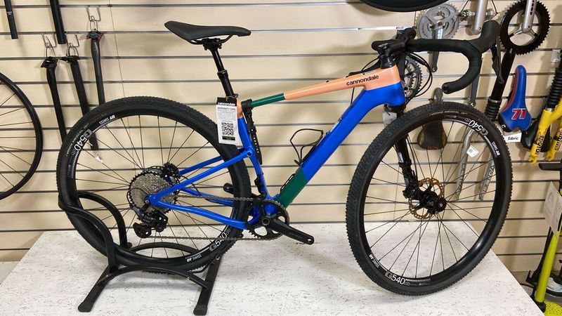 Tweedehands Cannondale Topstone Carbon 2 Lefty 2024 2024 Road & Gravel
