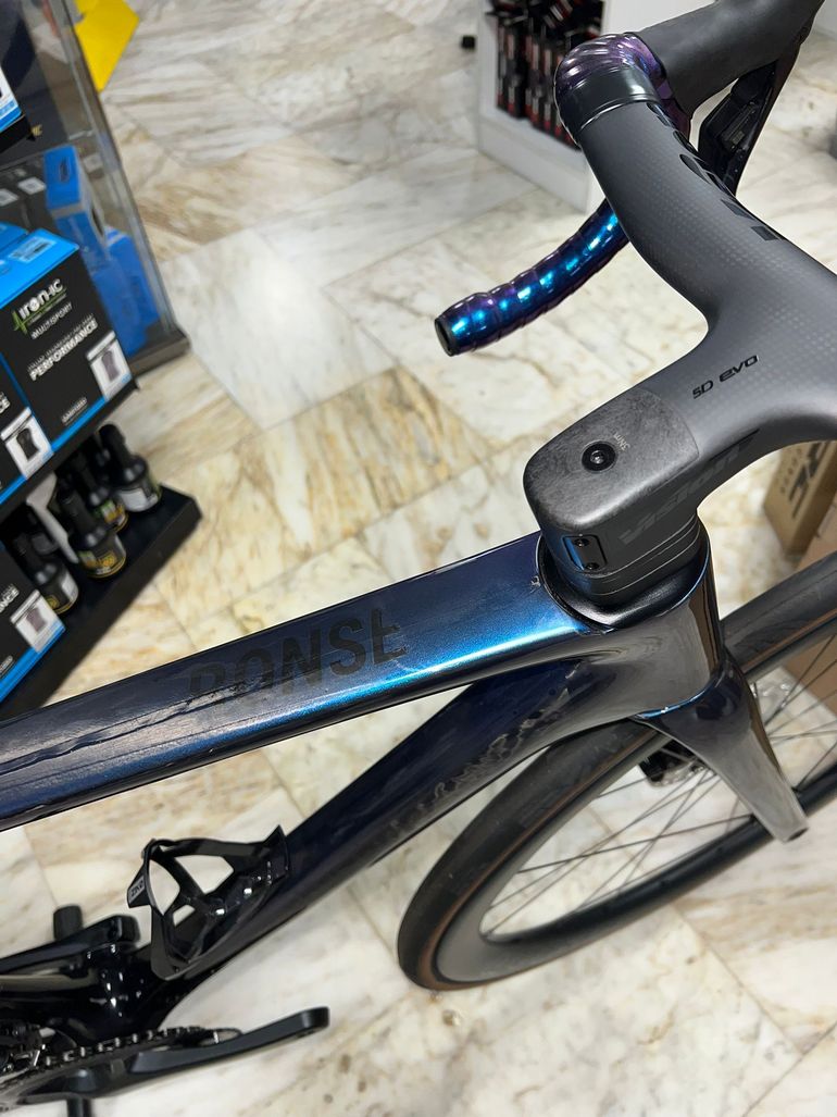 Used Fondriest Ronse Shimano Ultegra Di2 2026 Road & Gravel — image 7 of 8