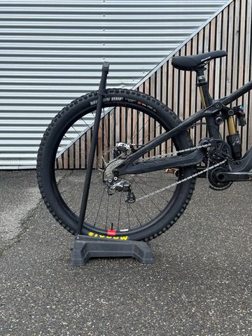 Used Pivot PHOENIX Pro Saint 2025 2025 Mountainbike, Black, 27.5 — image 3 of 4