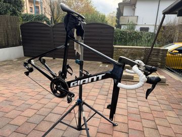 Giant Propel Advanced SL 0 2023 2023 Road & Gravel usato