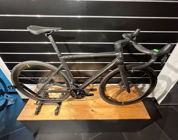 Tweedehands Scott Addict RC 40 2024 2024 Road & Gravel — afbeelding 3 van 3