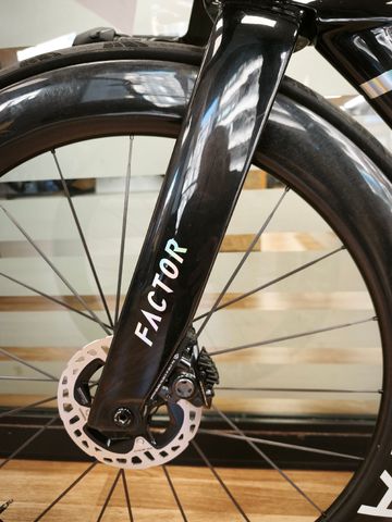 Used Factor Hanzo Shimano Dura Ace Di2 2025 Road & Gravel, Black — image 8 of 14