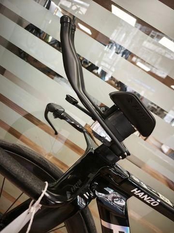 Used Factor Hanzo Shimano Dura Ace Di2 2025 Road & Gravel, Black — image 13 of 14