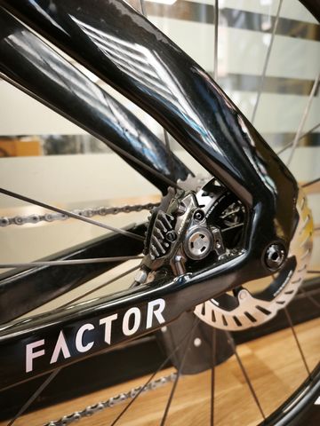 Used Factor Hanzo Shimano Dura Ace Di2 2025 Road & Gravel, Black — image 9 of 14