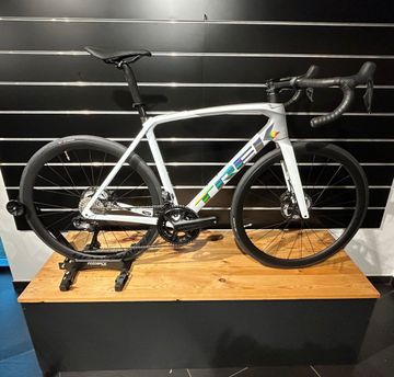 Trek Émonda SL 7 2024 2024 Road & Gravel de segunda mano