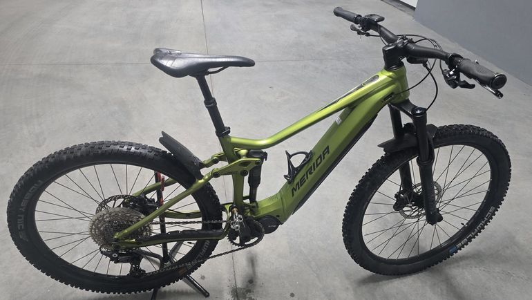 Used Merida eONE-SIXTY 500 2023 2023 Mountainbike, Green, 29 — image 1 of 9