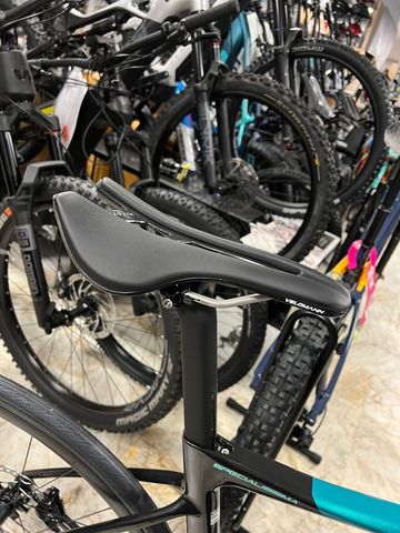 Brugt Bianchi SPECIALISSIMA COMP 105 Di2 2026 Road & Gravel — billede 6 af 8