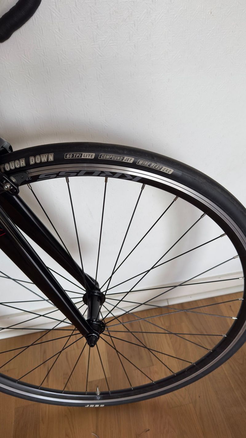 Kross VENTO 2.0 2024 2024 Road & Gravel de segunda mano, Negro — imagen 17 de 18