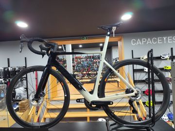 Brugt Giant Propel Advanced SL 1 2024 2024 Road & Gravel — billede 2 af 5