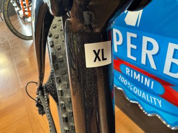 Used Trek Procaliber 9.8 2023 2023 Mountainbike, Black, 29 — image 27 of 38