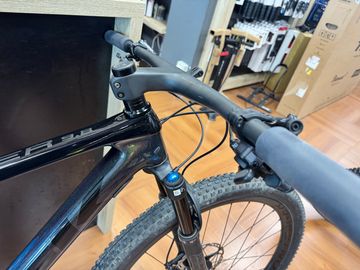 Used Trek Procaliber 9.8 2023 2023 Mountainbike, Black, 29 — image 28 of 38