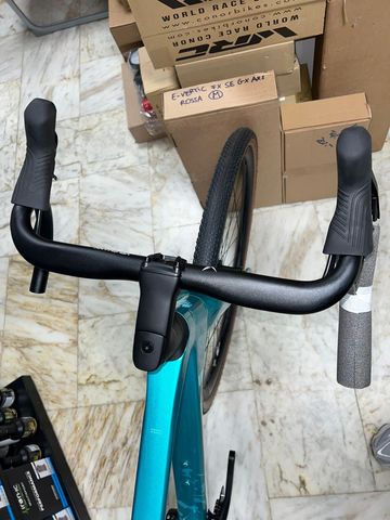 Brugt Bianchi Impulso Comp GRX 610 DISC 12V 2026 Road & Gravel — billede 2 af 10
