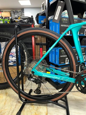 Brugt Bianchi Impulso Comp GRX 610 DISC 12V 2026 Road & Gravel — billede 10 af 10