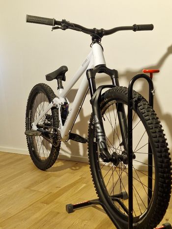 Gebrauchtes Canyon Stitched 720 2025 2025 Mountainbike, Weiß, 26 — Bild 3 von 6