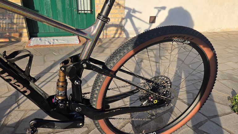 Použité Lee Cougan Crossfire 428 Nebula 2023 Mountainbike — obrázek 8 z 9