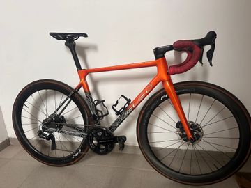 Tweedehands Yoeleo R11 Team MenTorise 2024 Road & Gravel