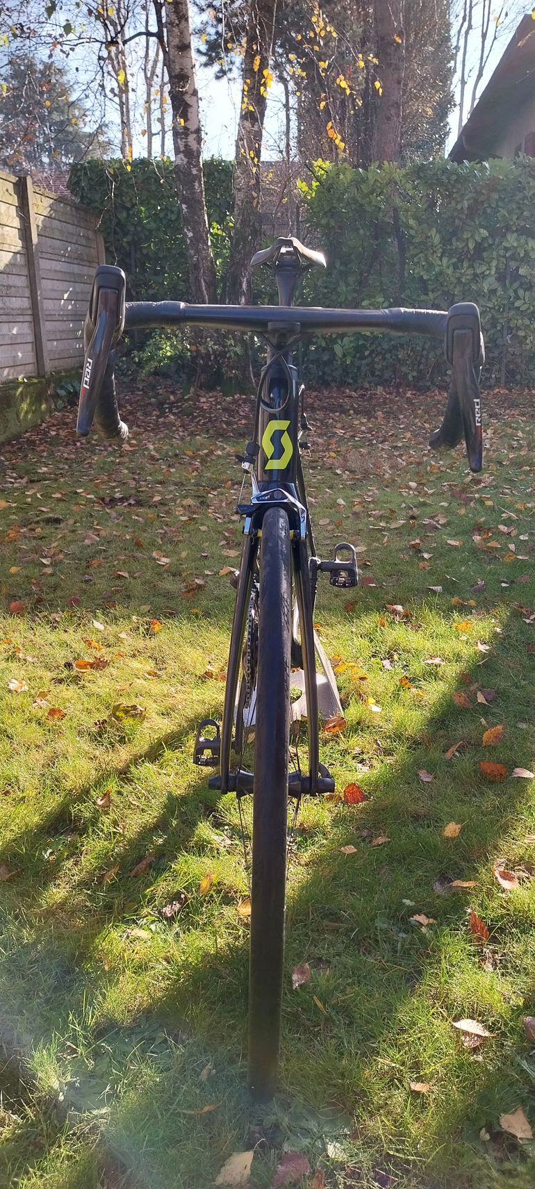 Used Scott Addict RC SRAM Red eTap AXS 2018 Road & Gravel, Black — image 1 of 18