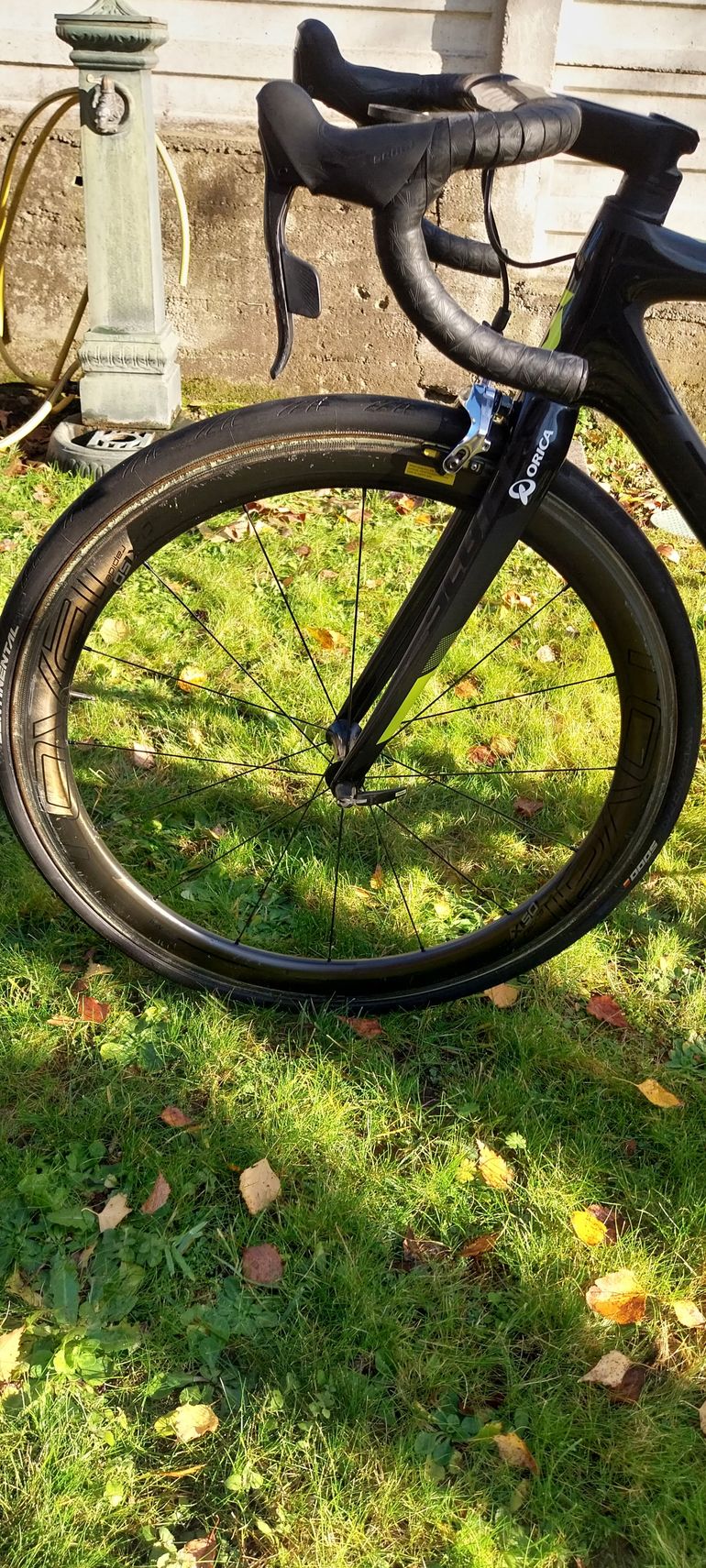 Used Scott Addict RC SRAM Red eTap AXS 2018 Road & Gravel, Black — image 15 of 18
