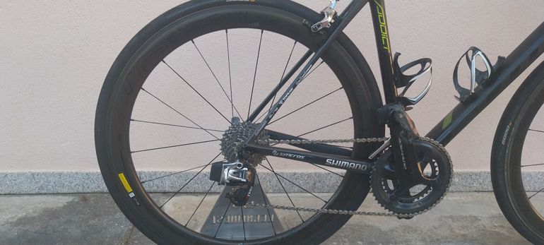 Used Scott Addict RC SRAM Red eTap AXS 2018 Road & Gravel, Black — image 16 of 18
