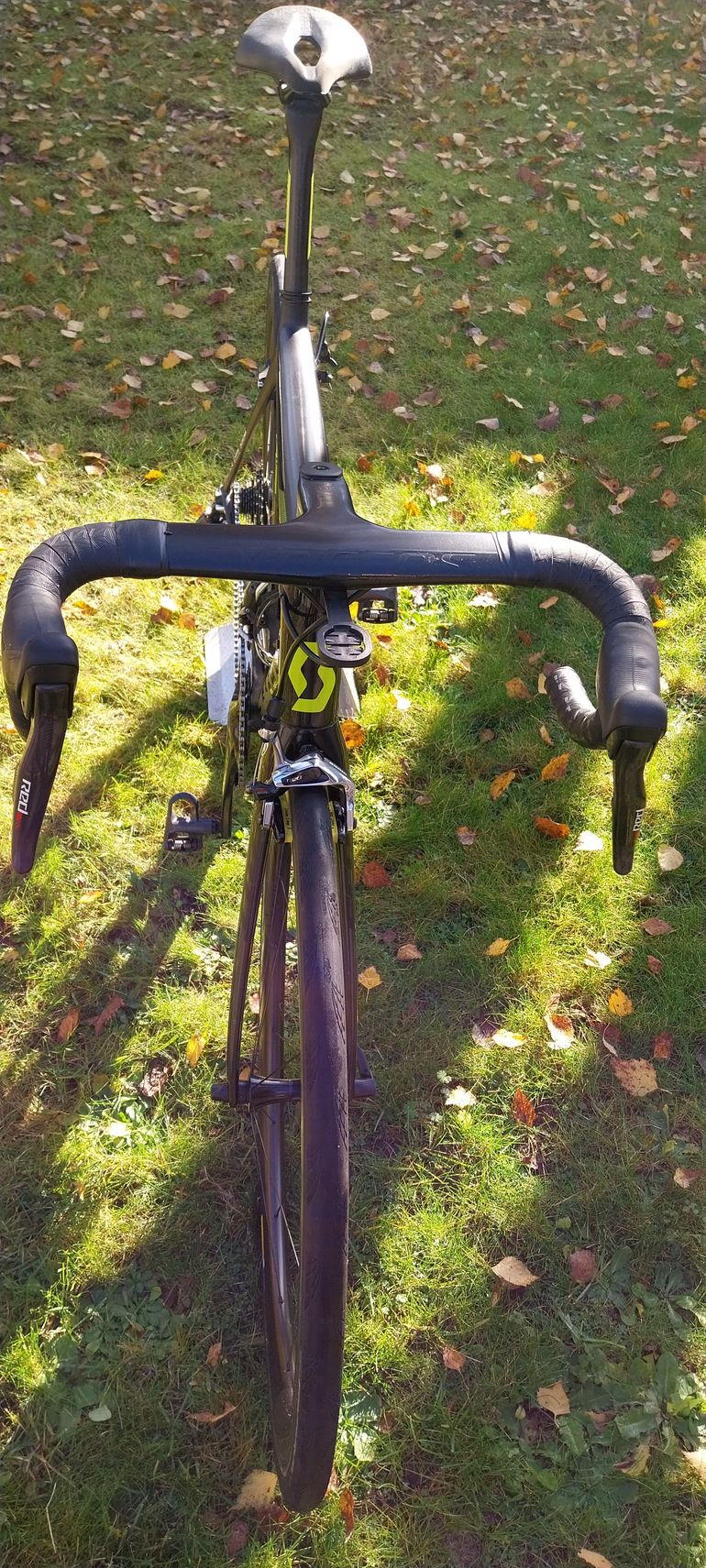 Used Scott Addict RC SRAM Red eTap AXS 2018 Road & Gravel, Black — image 3 of 18