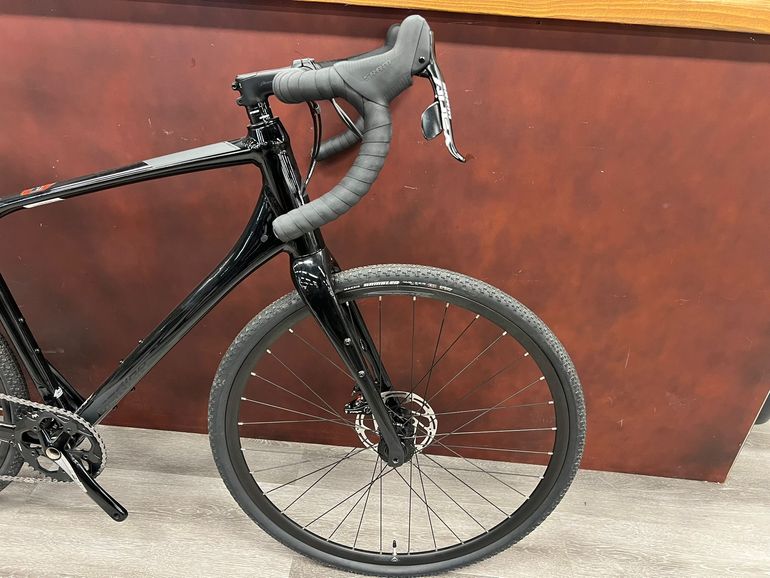 Used Merida SILEX 300 2021 2021 Road & Gravel — image 3 of 4