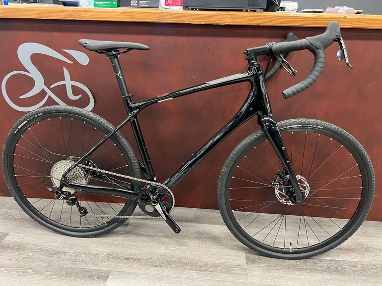 Used Merida SILEX 300 2021 2021 Road & Gravel — image 1 of 4