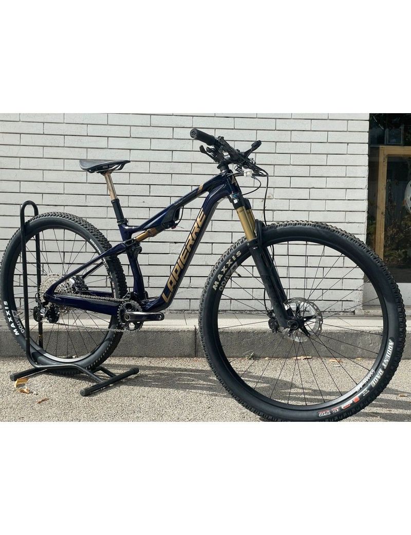 Used Lapierre XRM 8.9 2025 2025 Mountainbike, Blue, 29 — image 1 of 3