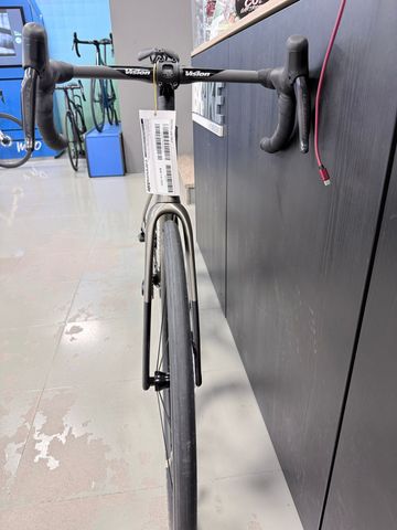 Cannondale SuperSix EVO 2 2025 2025 Road & Gravel usato, Grigio chiaro — immagine 2 di 3