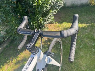 Used Colnago V2R 2019 Road & Gravel, White — image 7 of 9