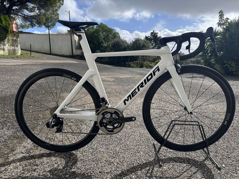 Used Merida Reacto SRAM Red eTap AXS 2016 Road & Gravel, White — image 1 of 10