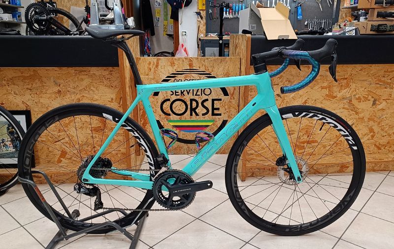 Bianchi Specialissima - Dura Ace Di2 2023 2023 Road & Gravel d'occasion