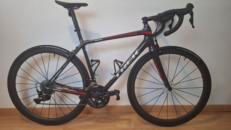 Used Trek Emonda Shimano 105 2017 Road & Gravel, Red — image 1 of 9