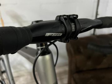 Używany Cannondale Synapse Carbon 2 RLE 2025 Frameset 2025 Road & Gravel — zdjęcie 10 z 16