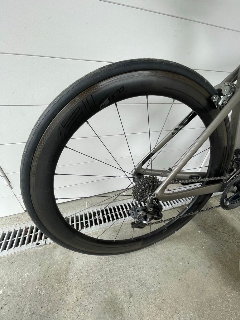 Used Trek Madone Shimano Dura Ace Di2 2020 Road & Gravel — image 5 of 11