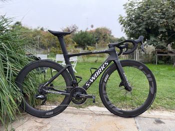 Used Specialized Venge SRAM Force eTap AXS 2019 Road & Gravel, Black — image 1 of 4