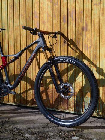 Used Orbea OIZ M-PRO 2025 2025 Mountainbike, Rosso — image 2 of 8