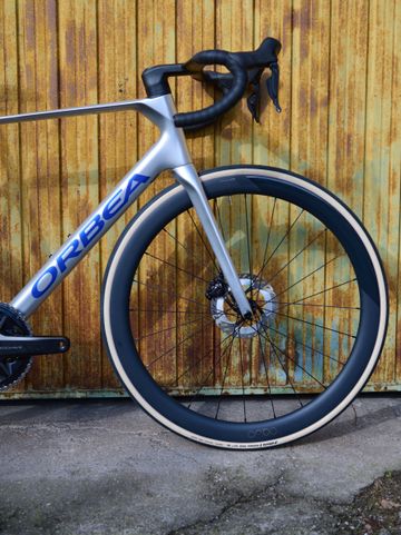 Brugt Orbea ORCA M20iLTD PWR 2025 2025 Road & Gravel — billede 1 af 3