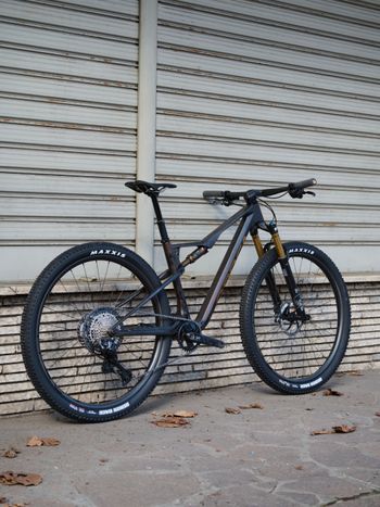 Orbea, OIZ M-PRO 2025