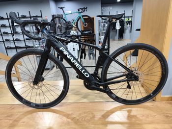 Used Pinarello Nytro Roadstar 105 2023 2023 Road & Gravel, Schwarz — image 2 of 4