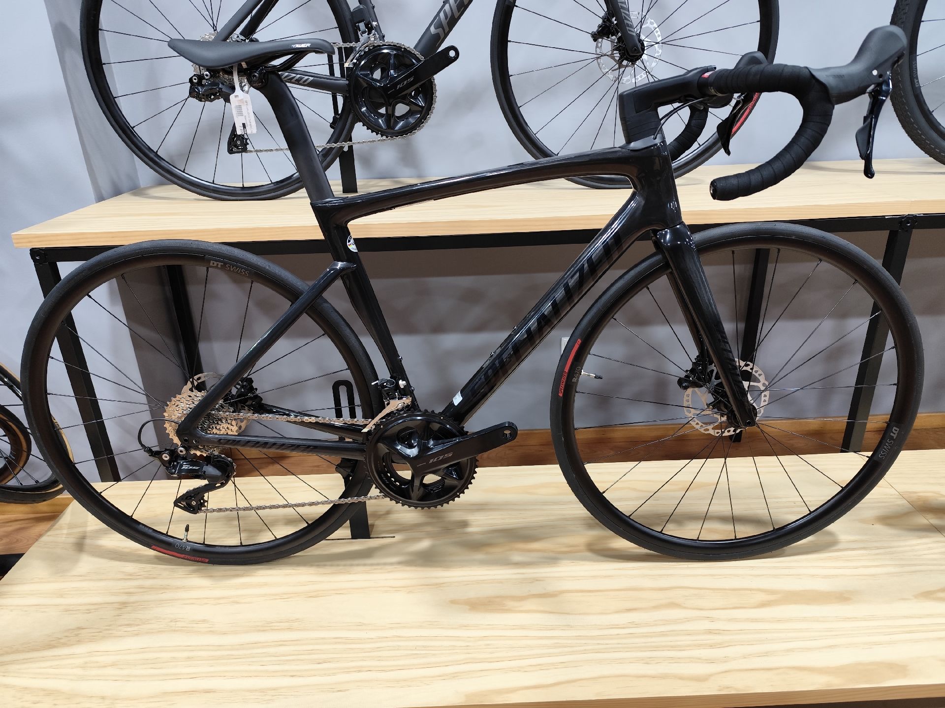 Specialized Sl6 Disc Specialized Tarmac Disc Sport 105 Specialized