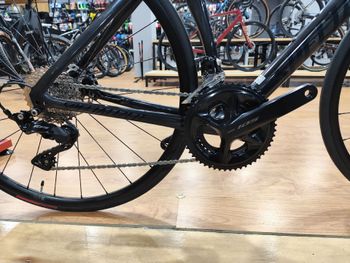 Used Specialized Tarmac SL7 Sport - Shimano 105 2024 2024 Road & Gravel, Nero — image 3 of 4