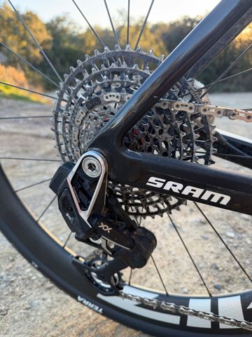 Used canyon grail Canyon, Grail CFR RED eTap AXS 2026 Road & Gravel, Black — image 9 of 11