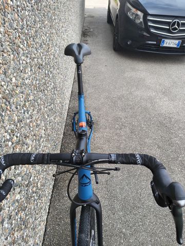 Used Fuji Jari 2.1 2022 Road & Gravel, Blue — image 5 of 7