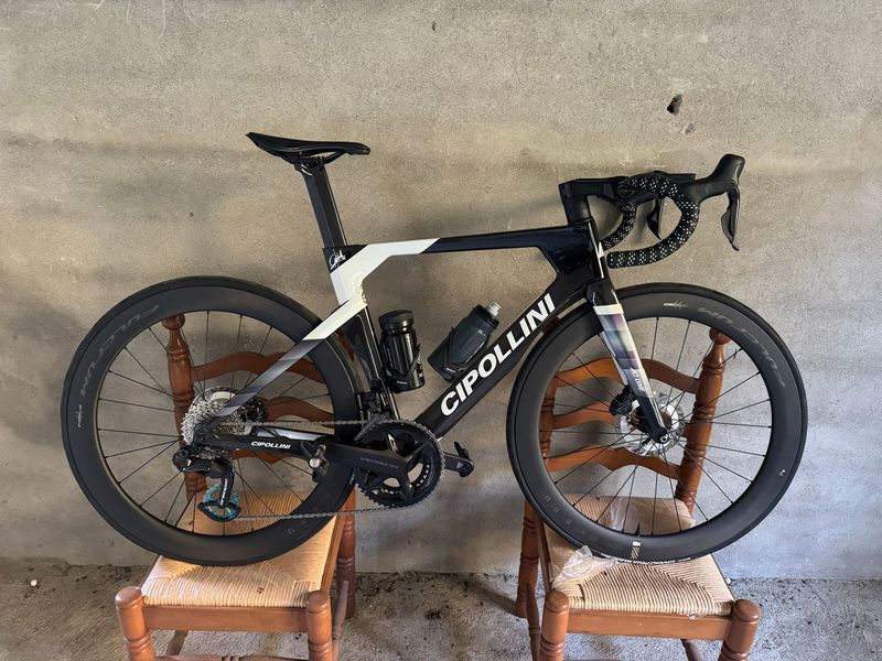 Tweedehands Cipollini Ad.One Shimano Dura Ace Di2 2023 Road & Gravel