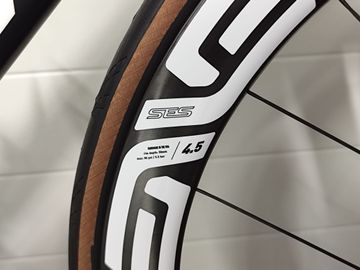 Brugt Colnago V4rs 2024 Road & Gravel — billede 9 af 14