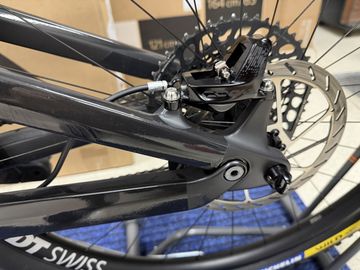 Tweedehands Canyon Neuron CF 9 SL 2024 2024 Mountainbike — afbeelding 43 van 43