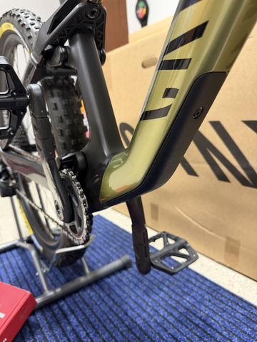 Tweedehands Canyon Neuron CF 9 SL 2024 2024 Mountainbike — afbeelding 30 van 43