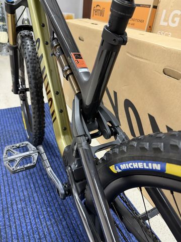 Tweedehands Canyon Neuron CF 9 SL 2024 2024 Mountainbike — afbeelding 42 van 43